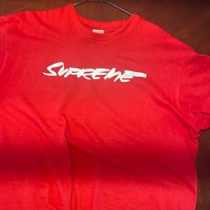 Supreme T-shirt